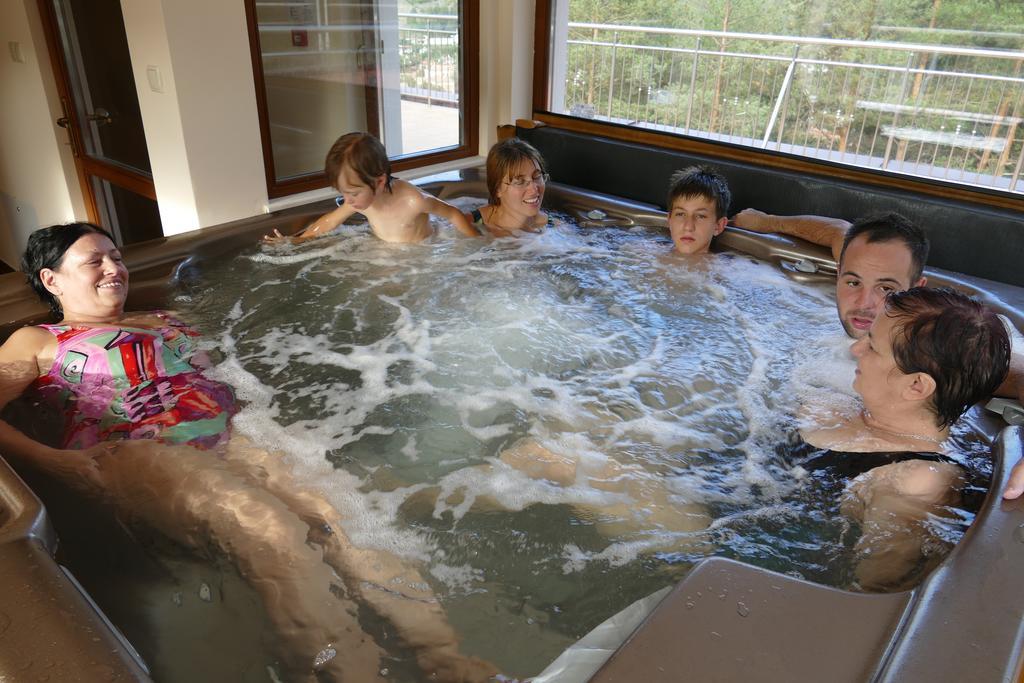 Mala Planina Guest House Iskrets ภายนอก รูปภาพ