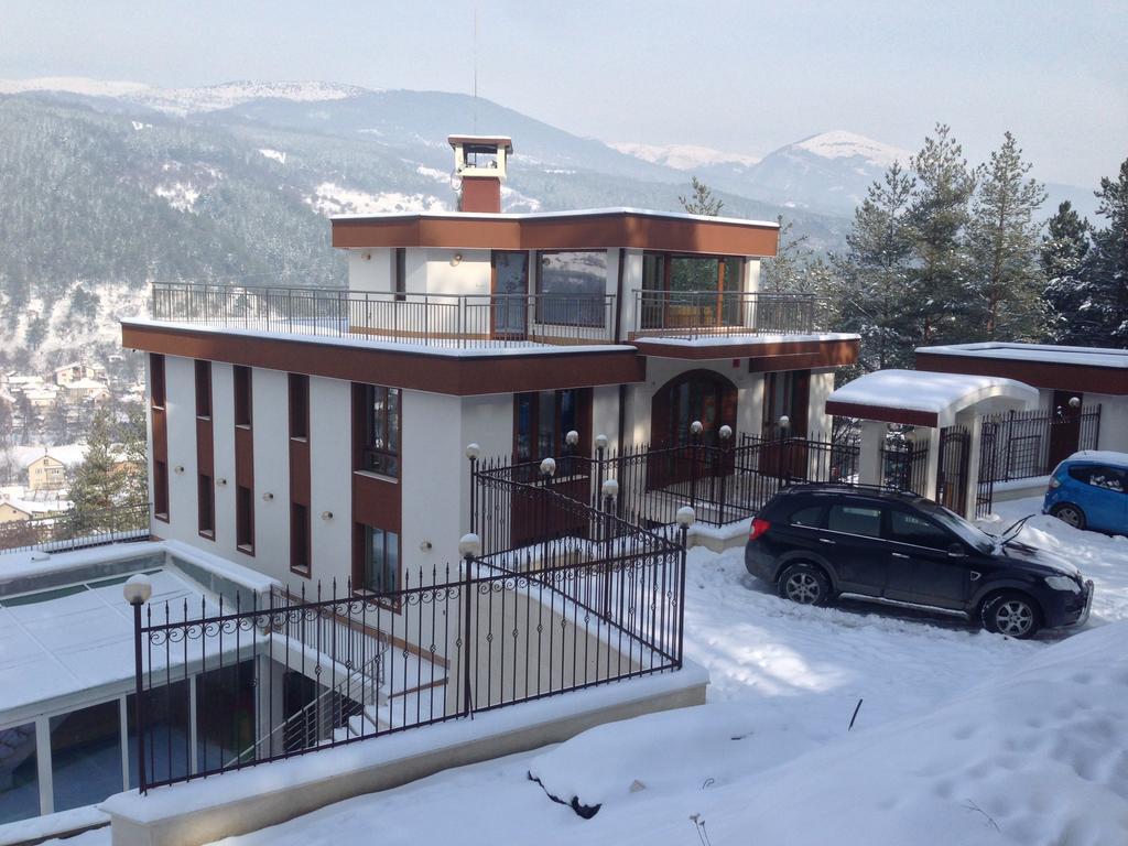 Mala Planina Guest House Iskrets ภายนอก รูปภาพ