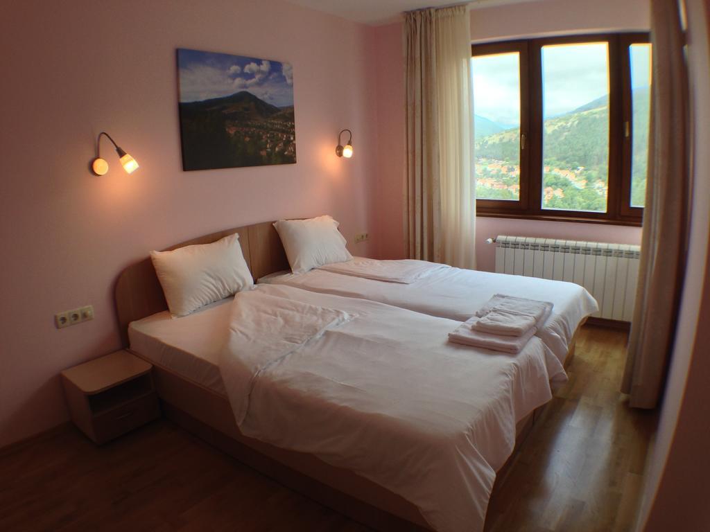 Mala Planina Guest House Iskrets ภายนอก รูปภาพ