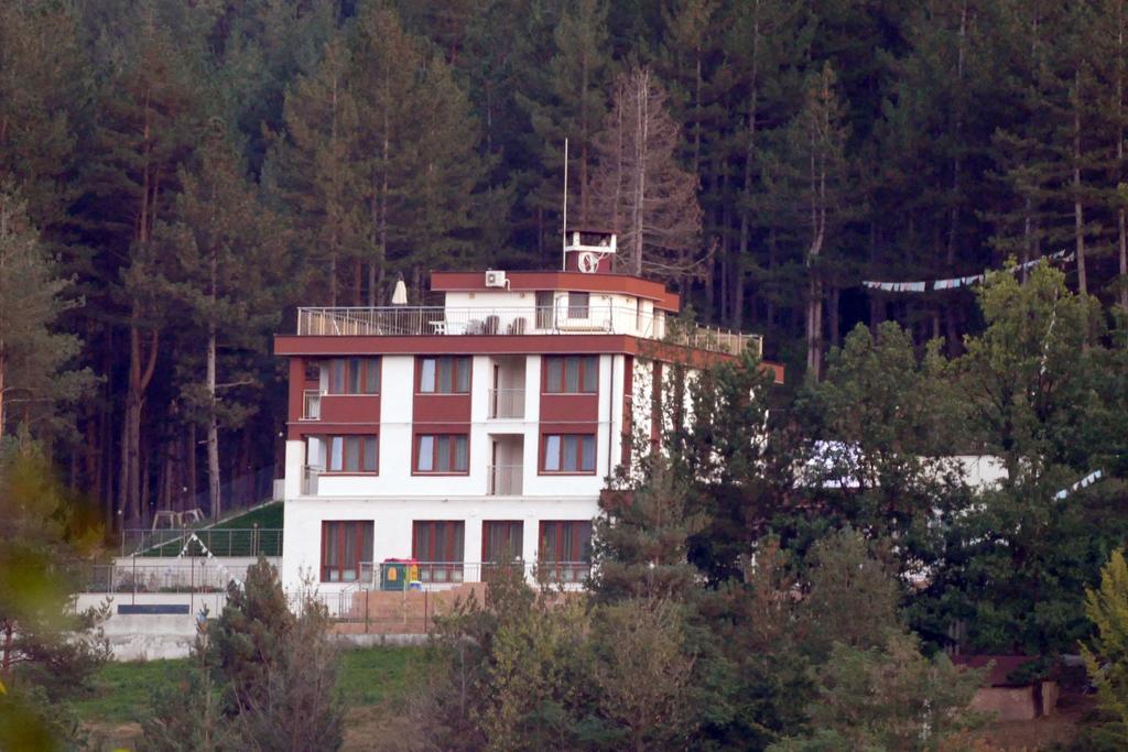 Mala Planina Guest House Iskrets ภายนอก รูปภาพ