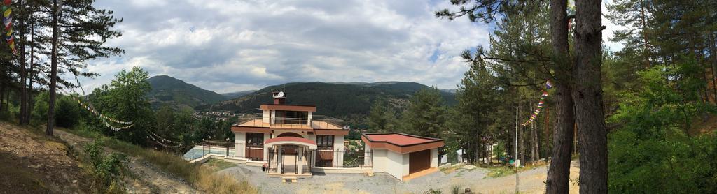 Mala Planina Guest House Iskrets ภายนอก รูปภาพ