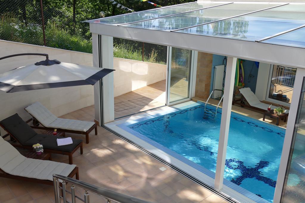 Mala Planina Guest House Iskrets ภายนอก รูปภาพ