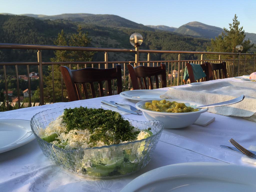 Mala Planina Guest House Iskrets ภายนอก รูปภาพ