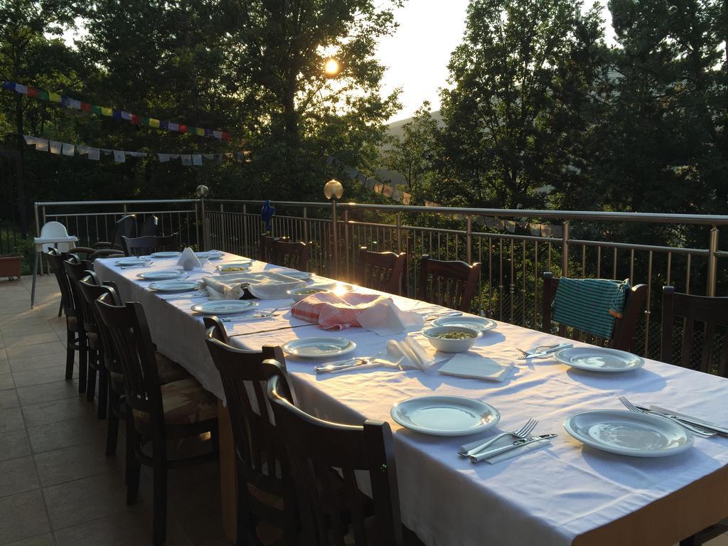 Mala Planina Guest House Iskrets ภายนอก รูปภาพ