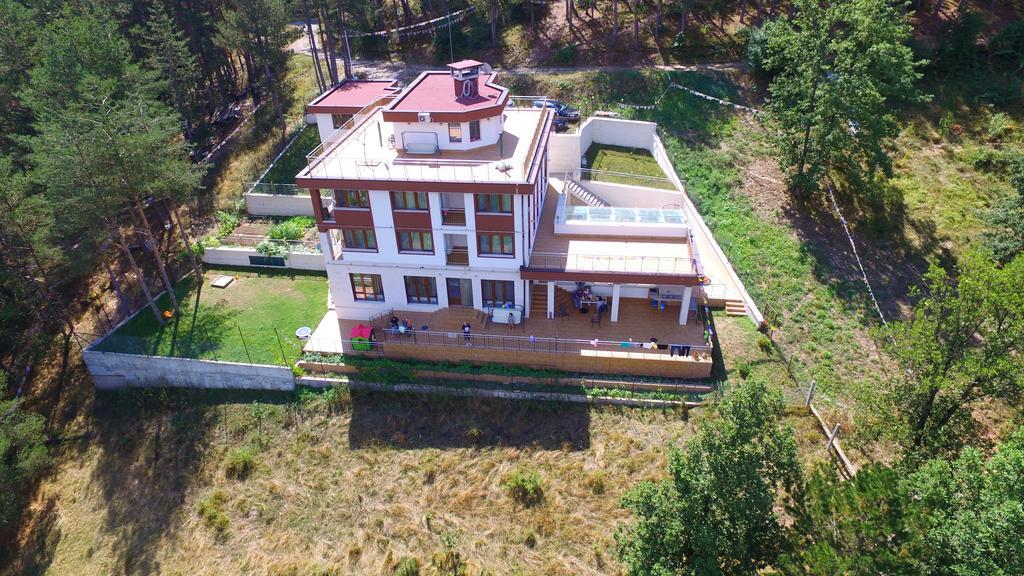 Mala Planina Guest House Iskrets ภายนอก รูปภาพ