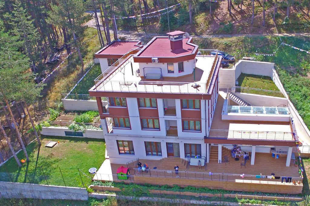 Mala Planina Guest House Iskrets ภายนอก รูปภาพ