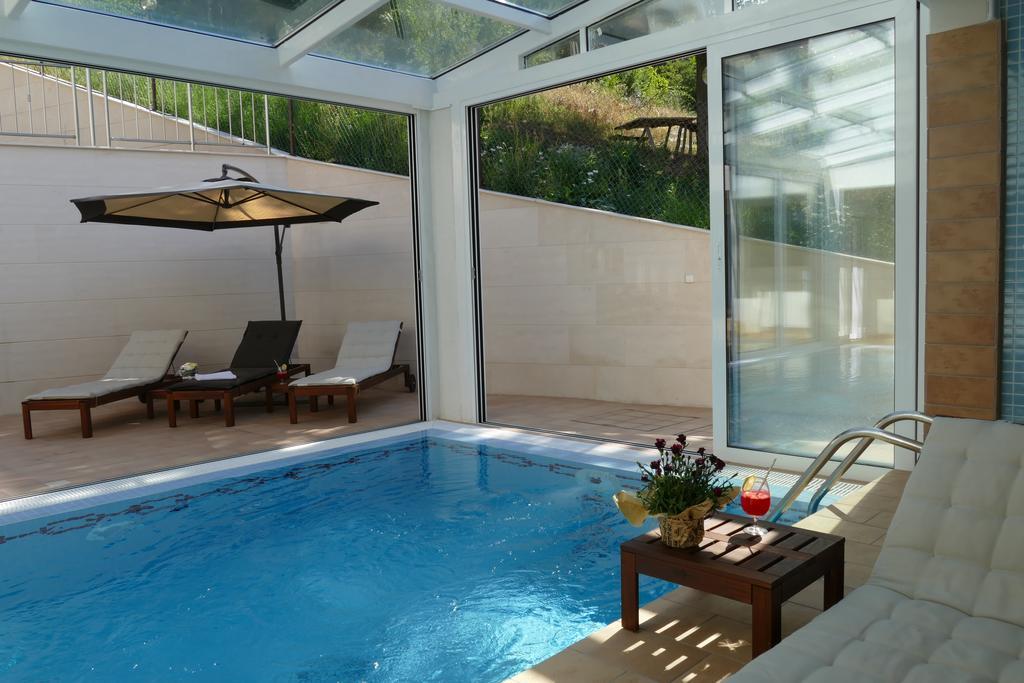 Mala Planina Guest House Iskrets ภายนอก รูปภาพ
